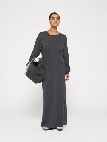 The knitted power dress antra melee