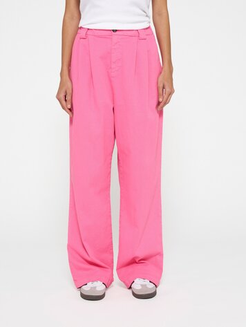 The power pants bright pink