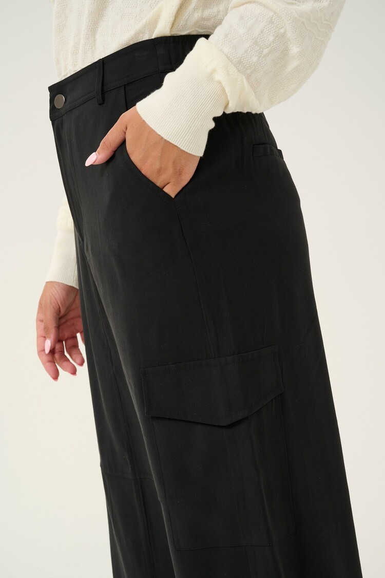 Cream CRKonca skirt pitch black Cream