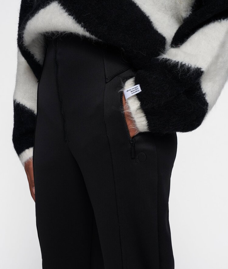 10DAYS Soft v-neck sweater ecru/black 10Days