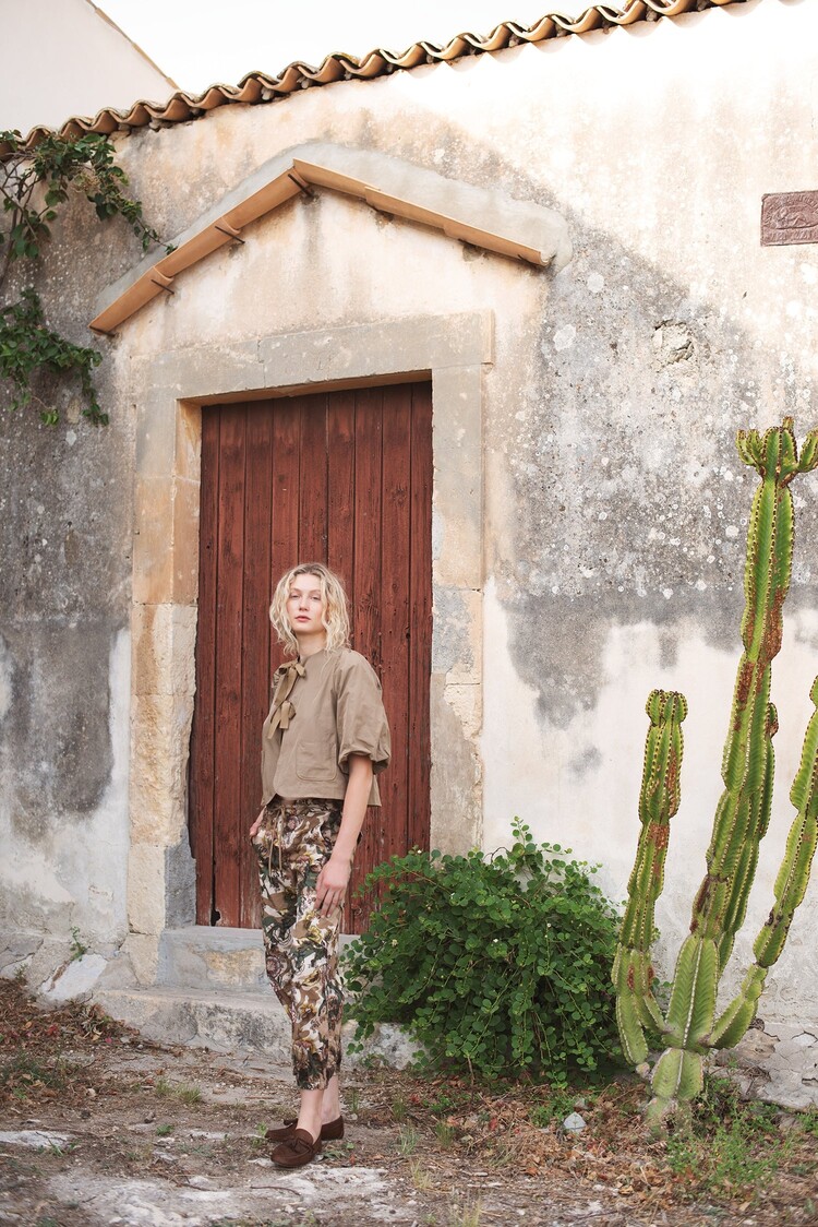 Trousers camouflage flowers multicolour Summum Woman