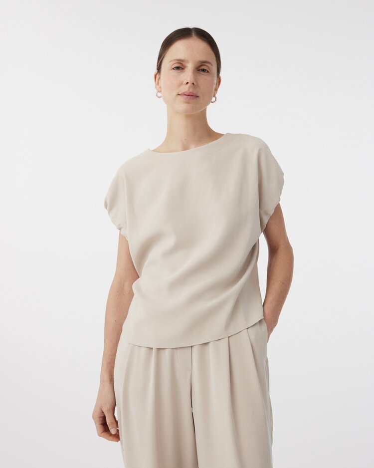 Anja top sand Knit-ted