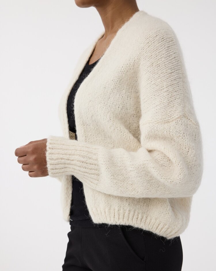 Knit-ted Becky cardigan off white Knit-ted