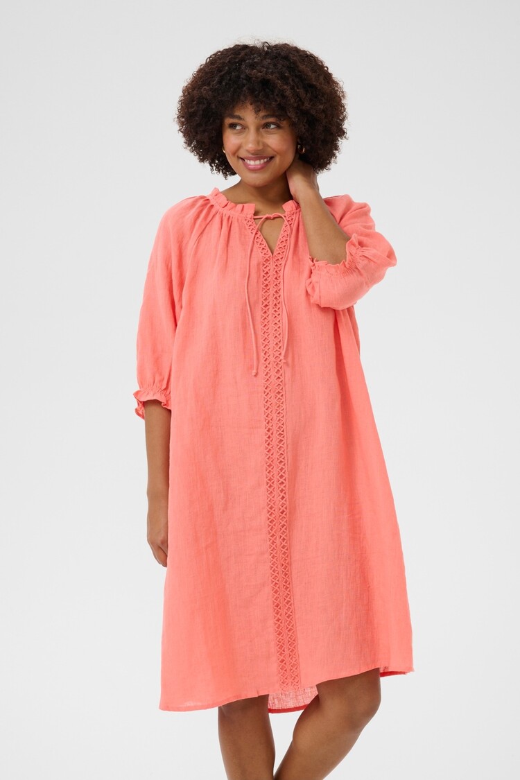 CRBellis lace dress porcelain rose Cream