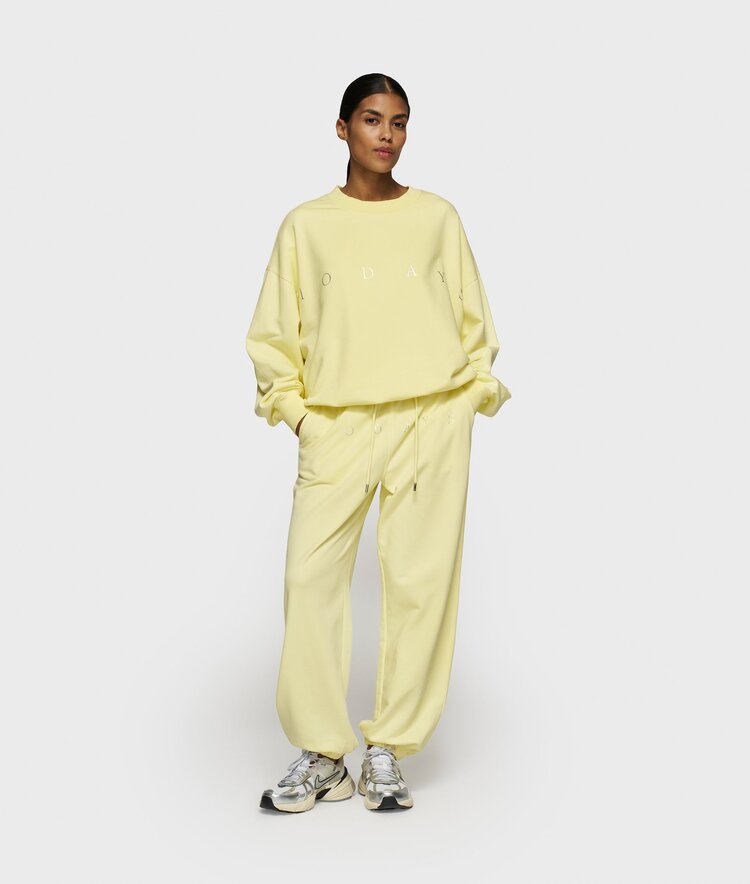 10DAYS Oversized sweater logo pastel yellow 10Days