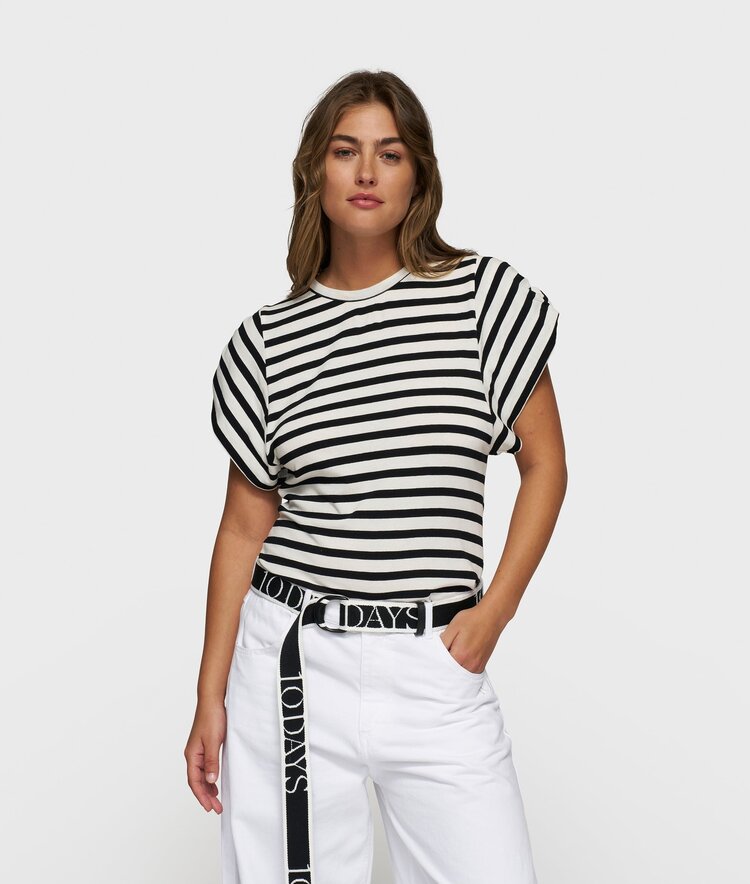 10DAYS Strong shoulder tee modal stripes ecru/black 10Days