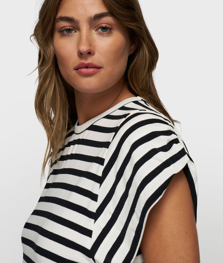 10DAYS Strong shoulder tee modal stripes ecru/black 10Days