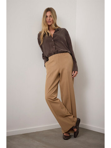 Corel Amsterdam Carmelia pants laminato caramel