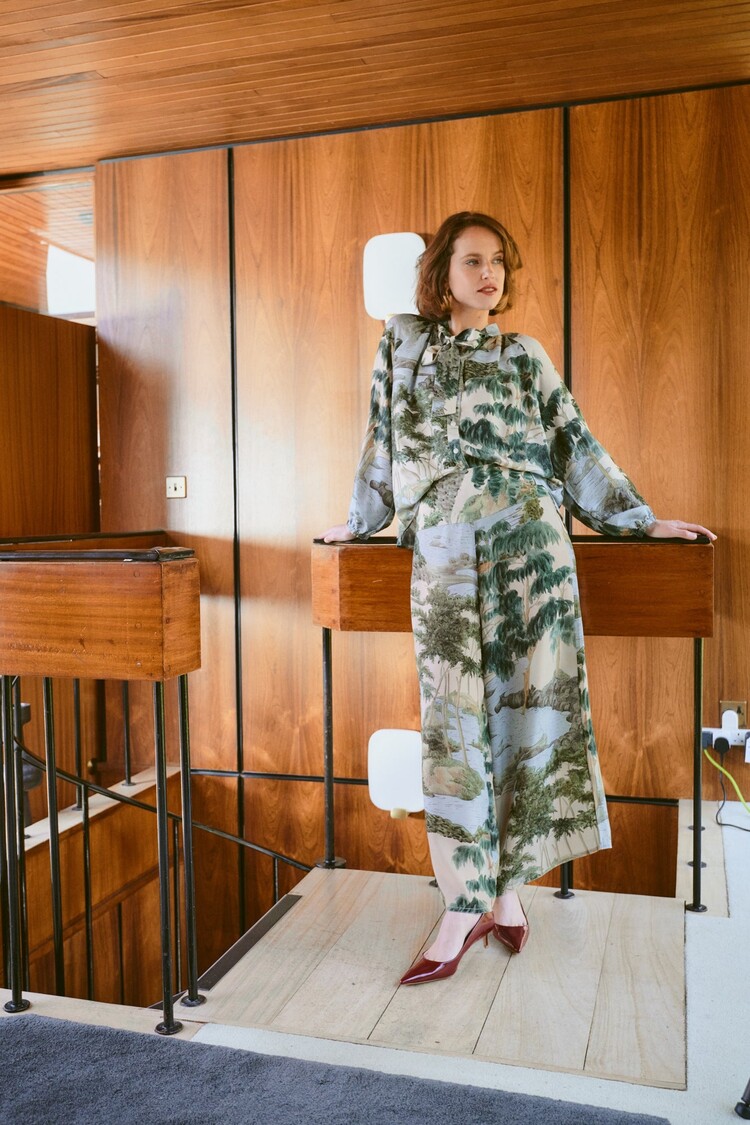 One Hundred Stars Crepe Palazzo Pants Rivers and Trees Natural One Hundred Stars