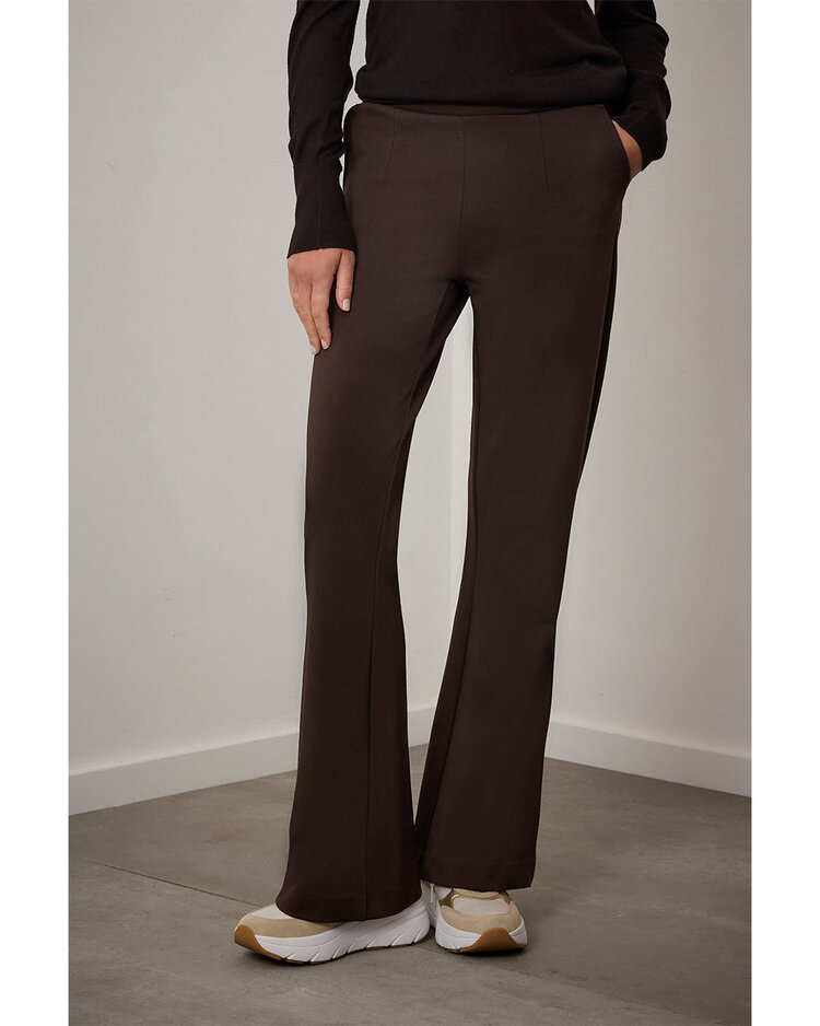 Boa flare pants uni sport brown Corel