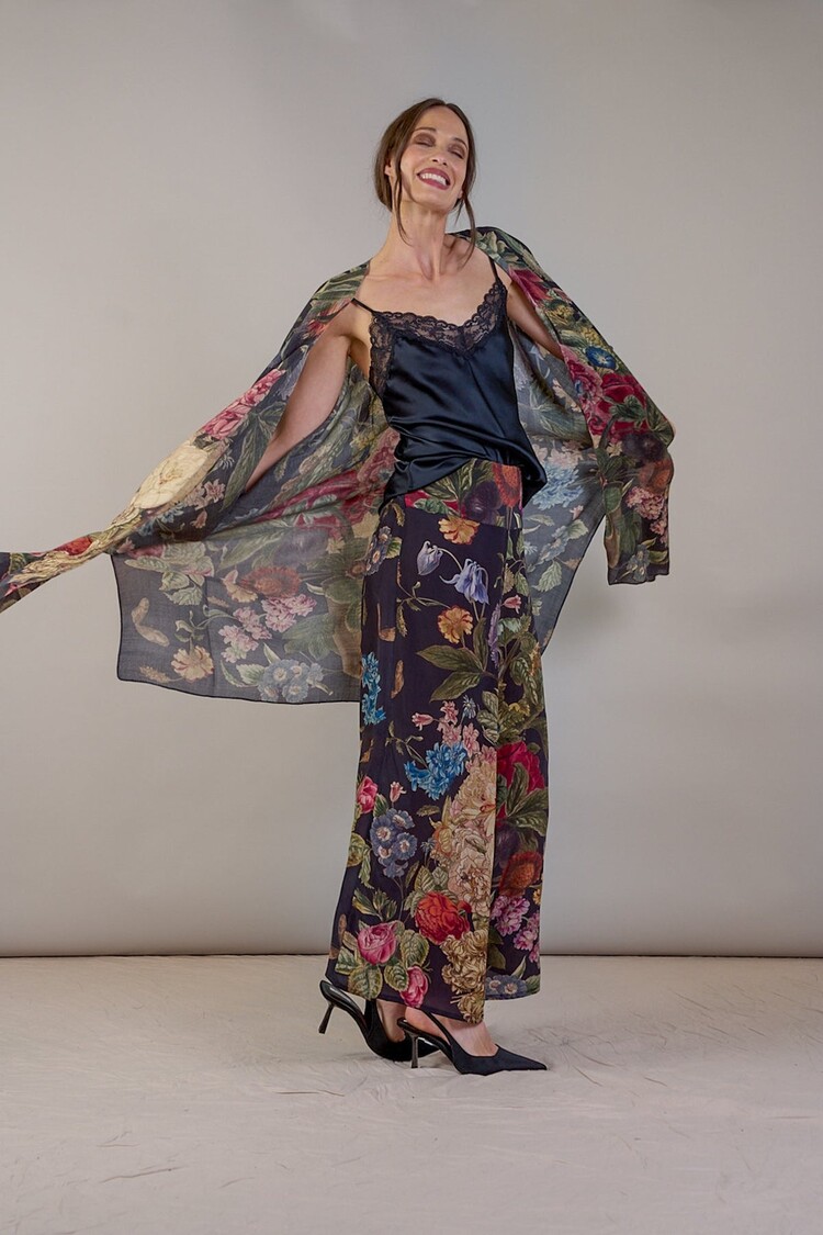 One Hundred Stars Wool Throwover Primula Black One Hundred Stars