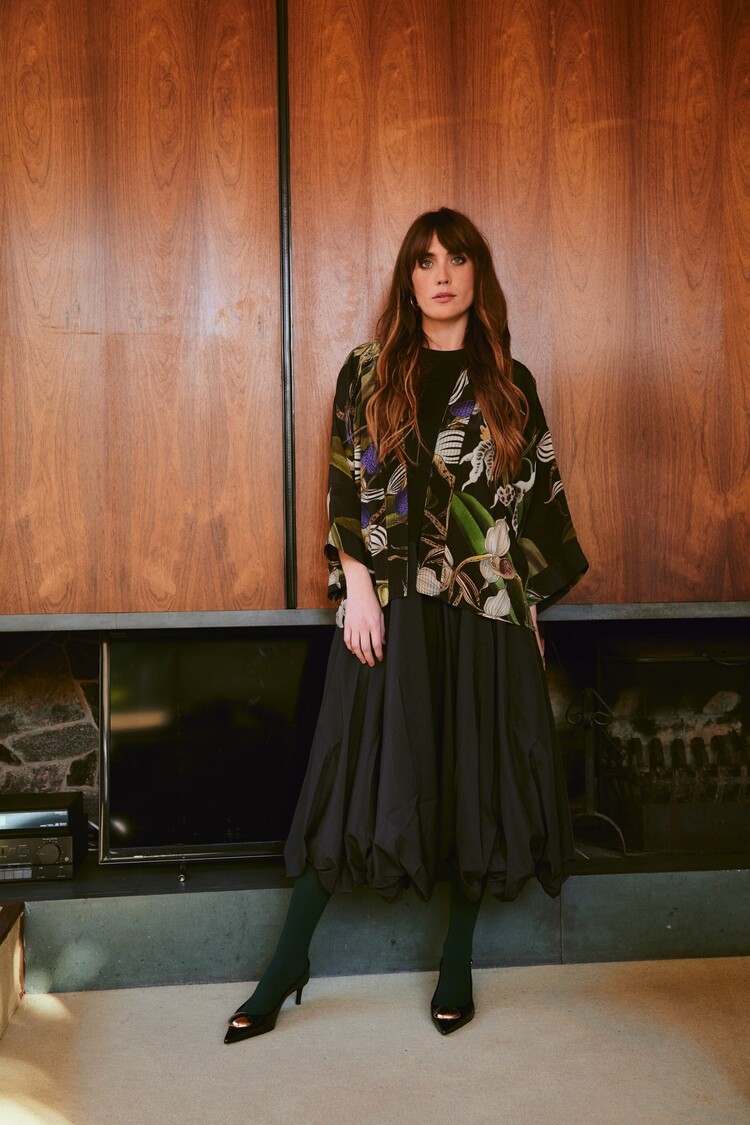 Crepe Kimono Orchid Black One Hundred Stars