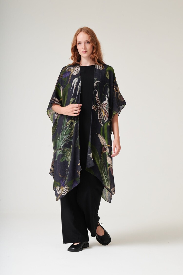 One Hundred Stars Wool Throwover Orchid Black One Hundred Stars