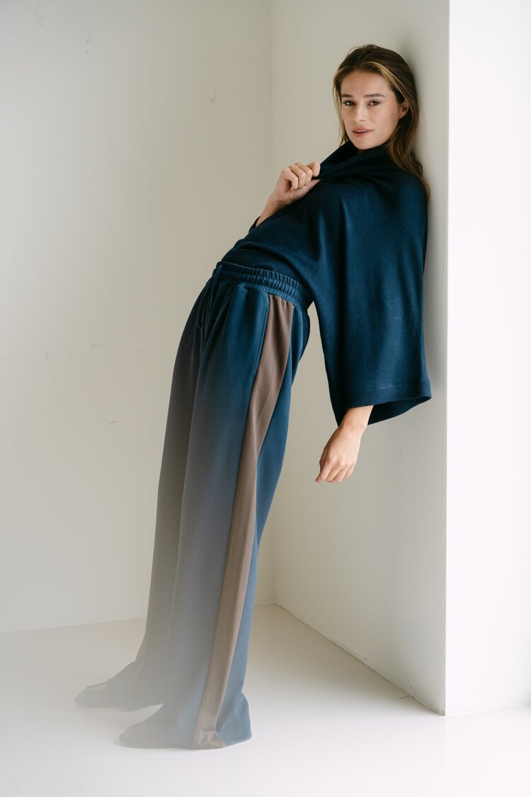 Aímée the label NeroA5 sweater navy Aimee the Label