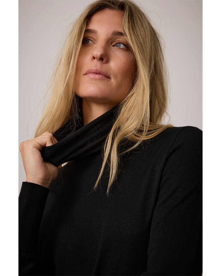 Corel Amsterdam Thamar rollneck pullover black Corel
