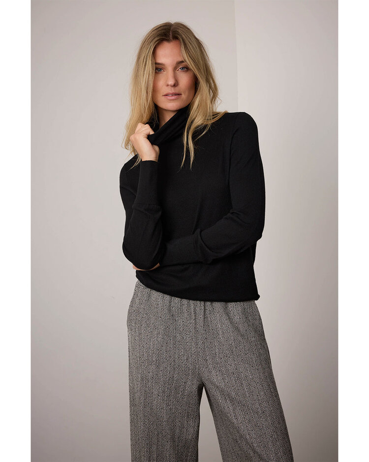 Corel Amsterdam Thamar rollneck pullover black Corel
