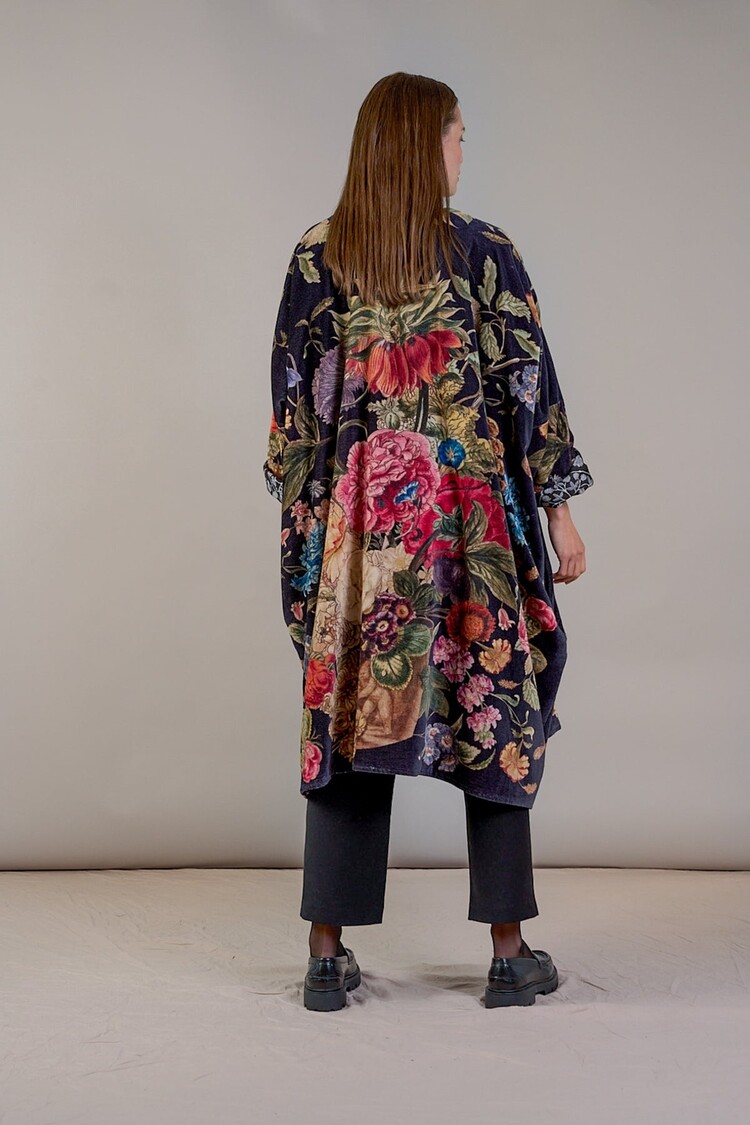 Velvet Grande Kimono Primula Black One Hundred Stars
