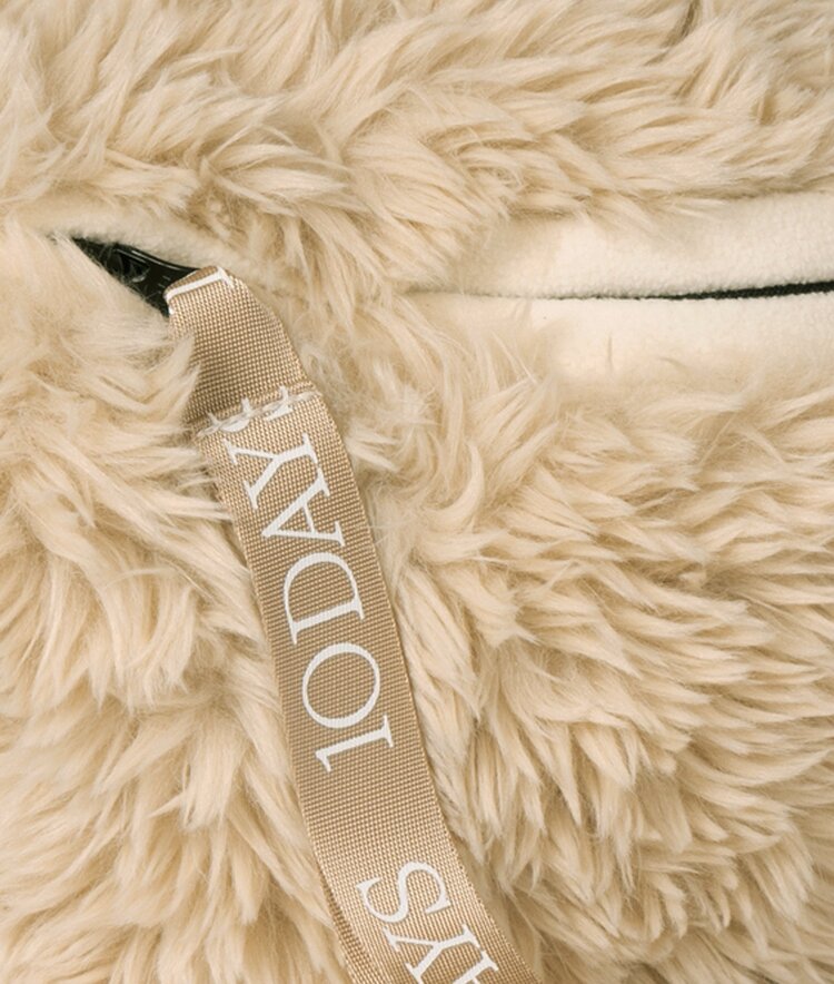 10DAYS Fluffy cross body bag pearl 10Days