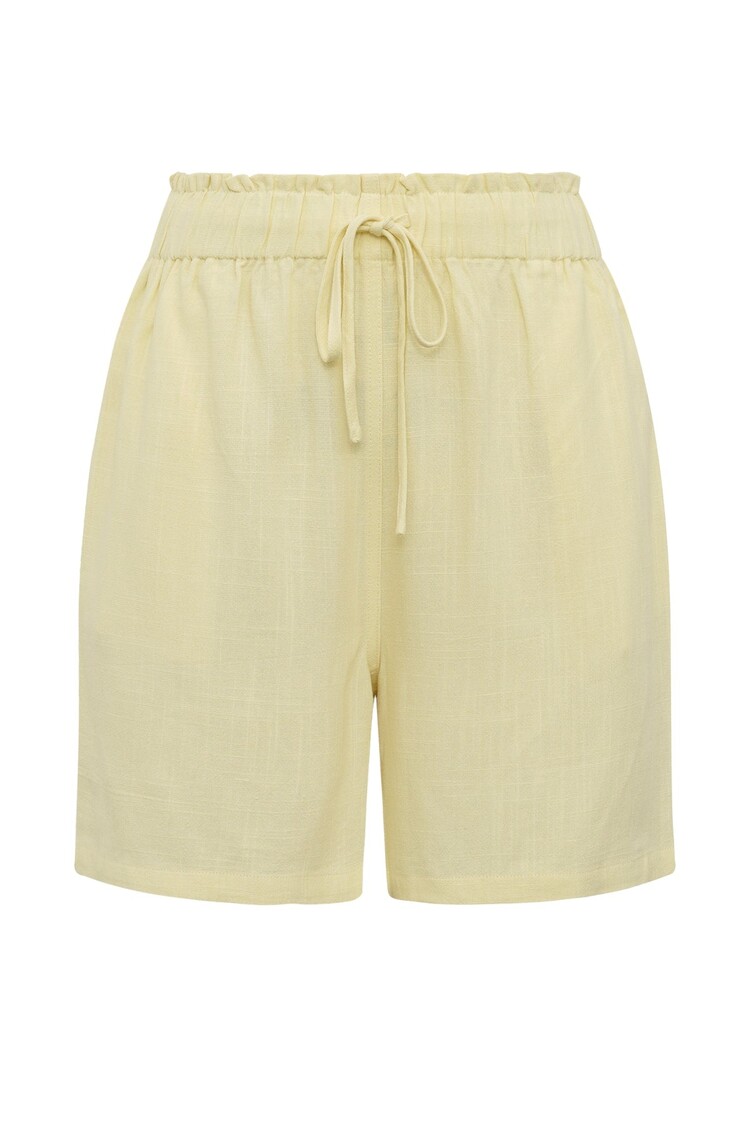 A-View Lerke new shorts pale yellow A-View