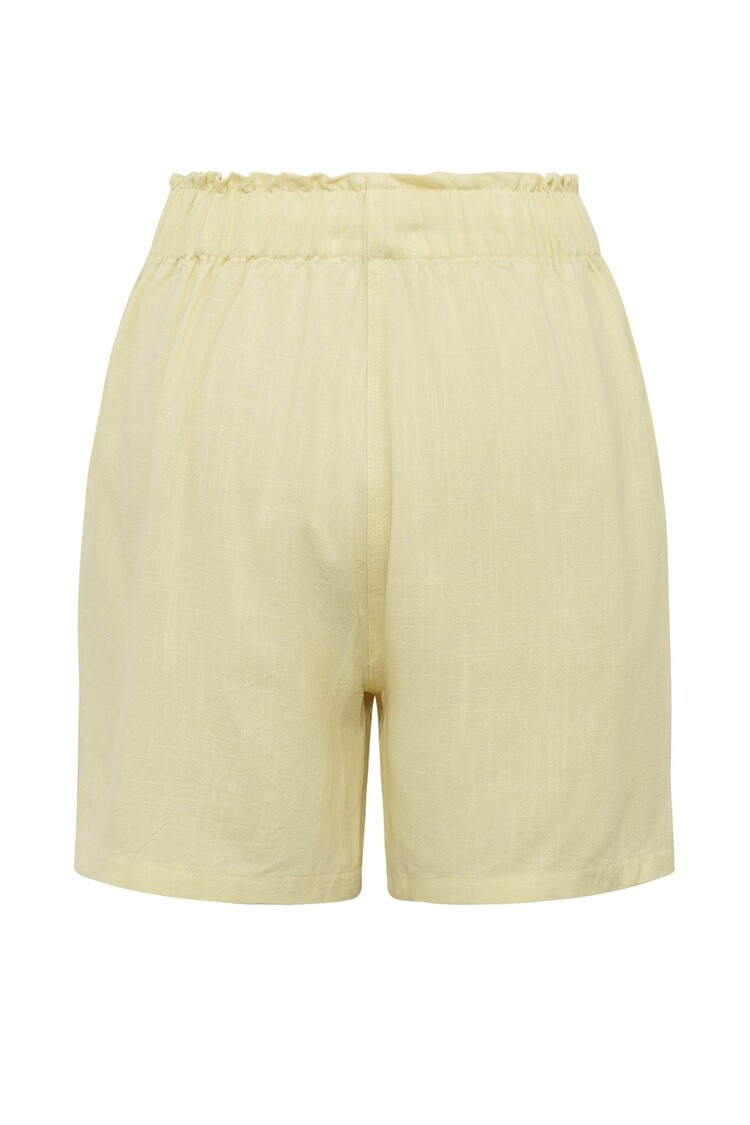 A-View Lerke new shorts pale yellow A-View