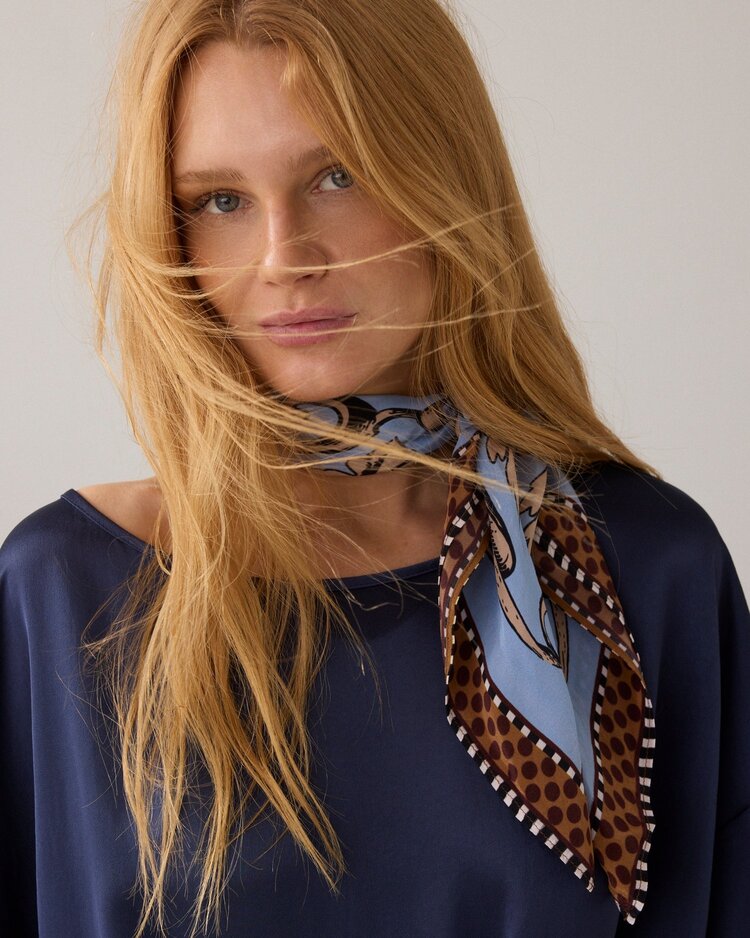 Summum Woman Scarf satin small soft blue Summum Woman