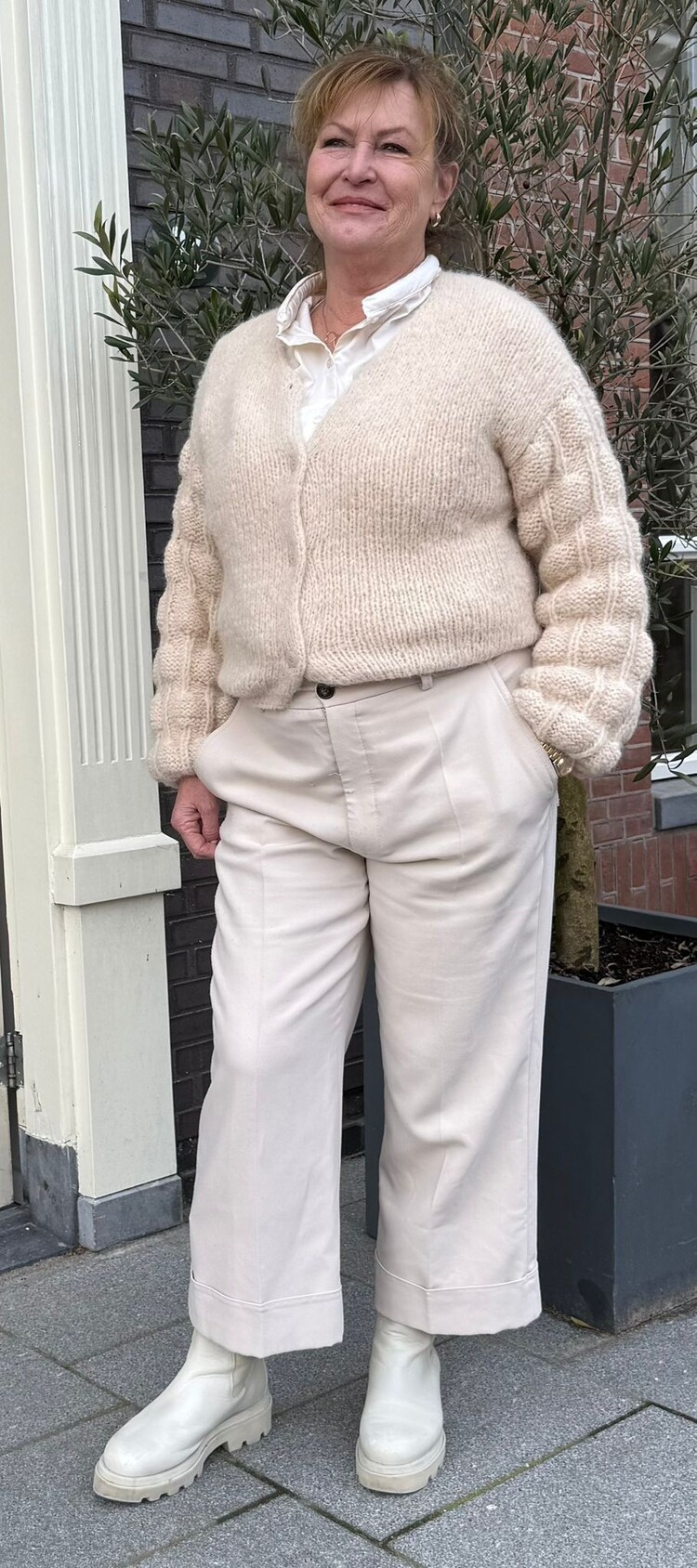 Inti Knitwear Gaby cardigan marfil Inti Knitwear