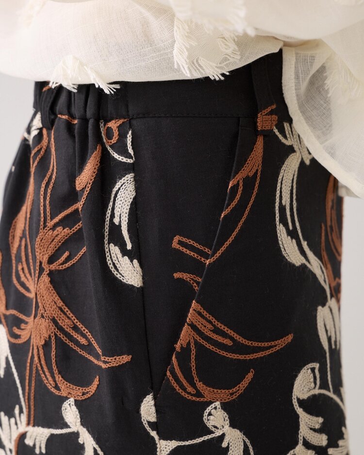 Summum Woman Trousers embroidered black Summum Woman