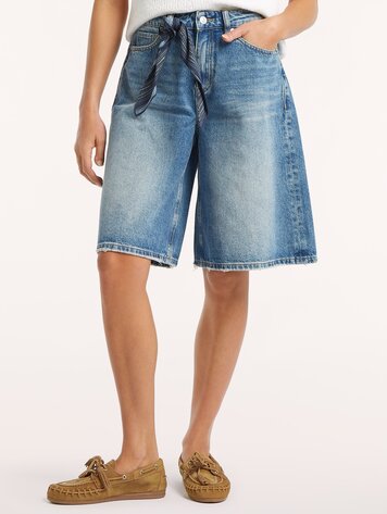Circle Of Trust Dae short denim dash wash