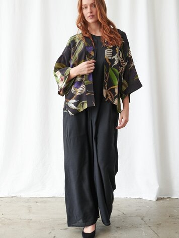 One Hundred Stars Crepe Kimono Orchid Black