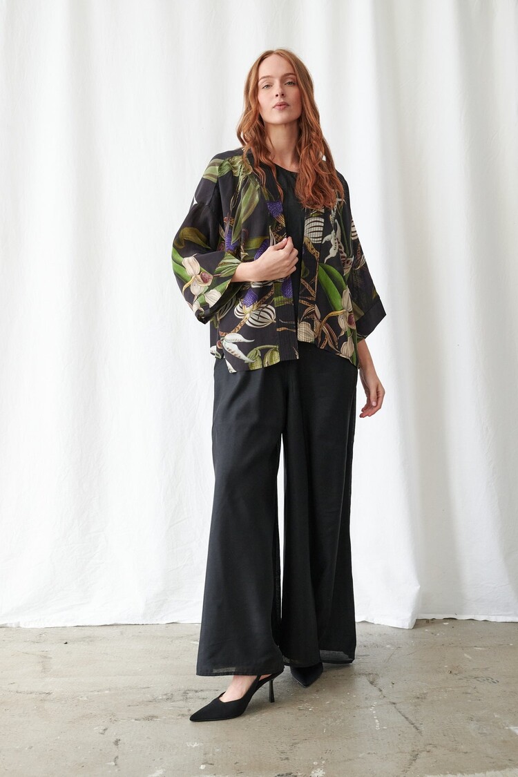 One Hundred Stars Crepe Kimono Orchid Black One Hundred Stars