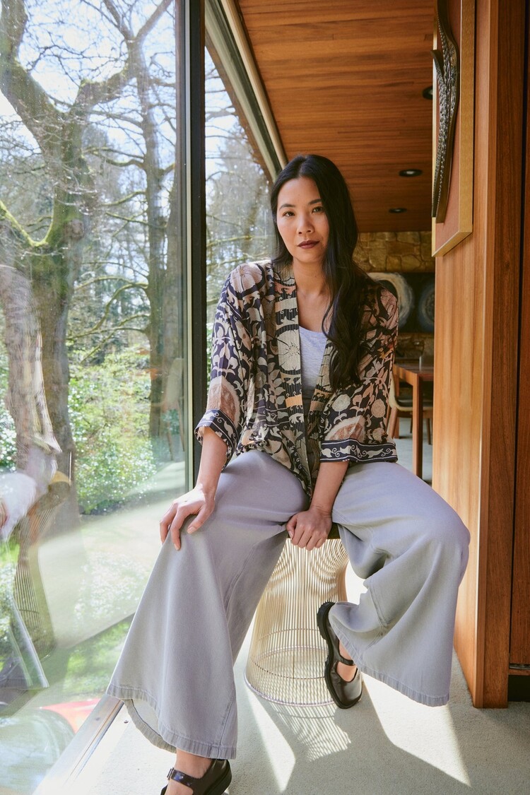 One Hundred Stars Kimono Susani Charcoal One Hundred Stars