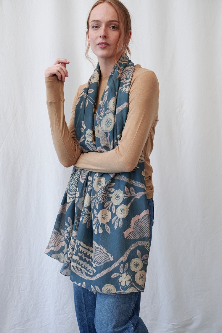 One Hundred Stars Scarf Rosa Blue One Hundred Stars