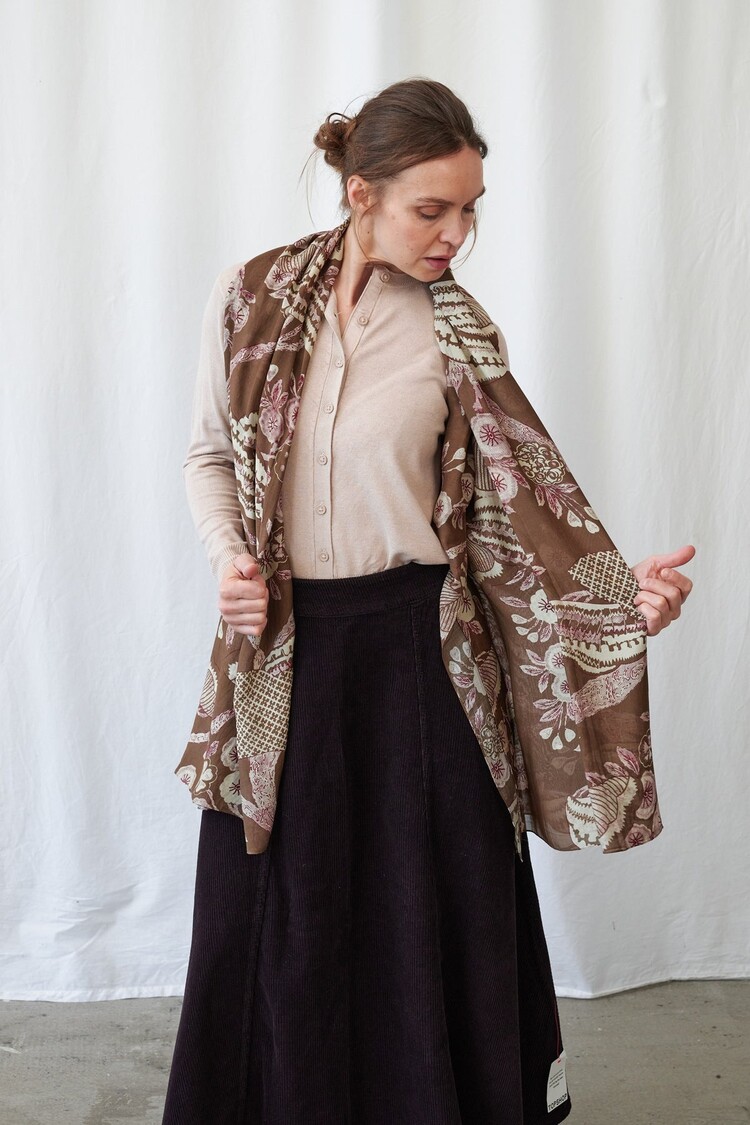 One Hundred Stars Scarf Rosa Brown One Hundred Stars