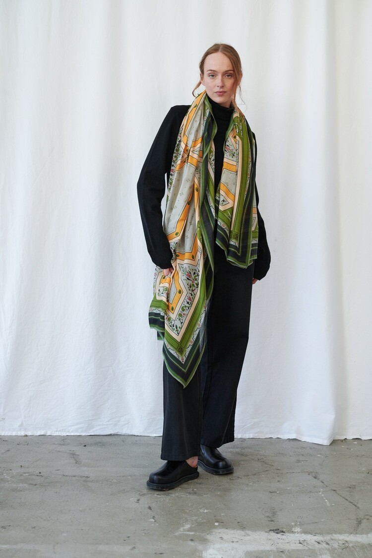 One Hundred Stars Scarf Fleur de Lys Gold One Hundred Stars