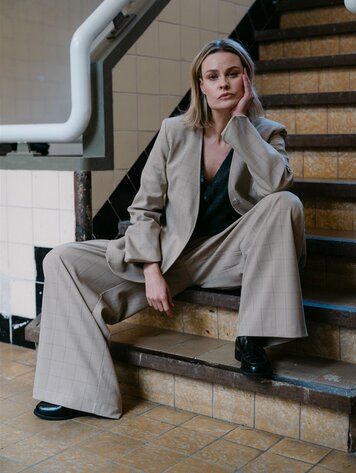 Aímée the label NykW6 trousers sand check
