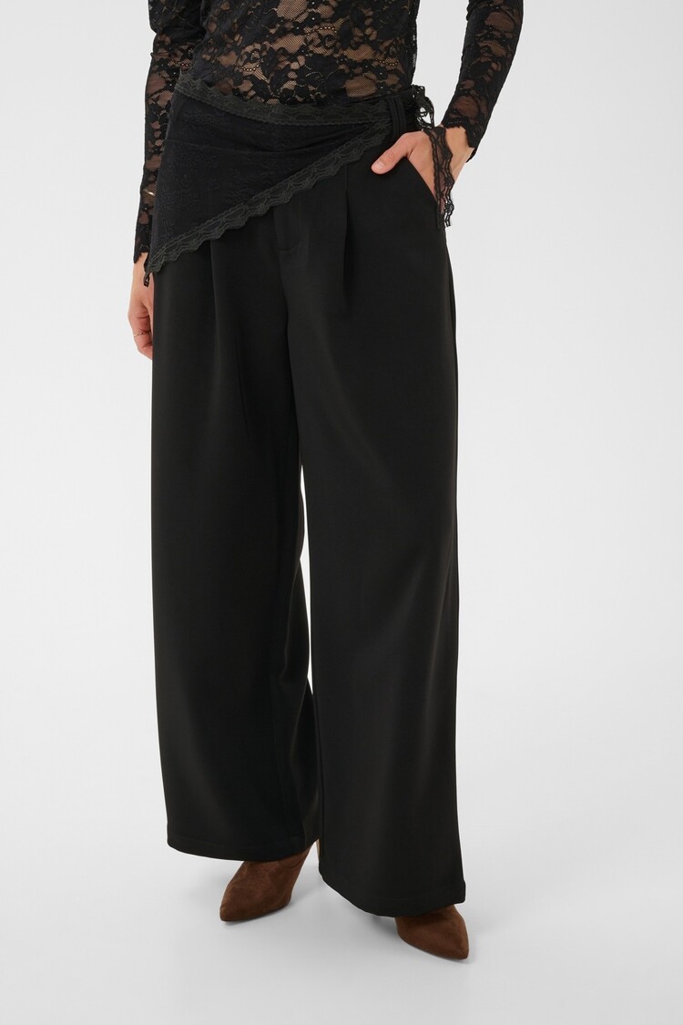Cream CRBine lace belt pant pitch black Cream