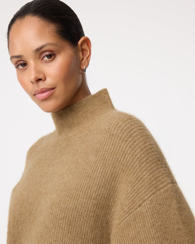 Knit-ted Cechi pullover hazel Knit-ted