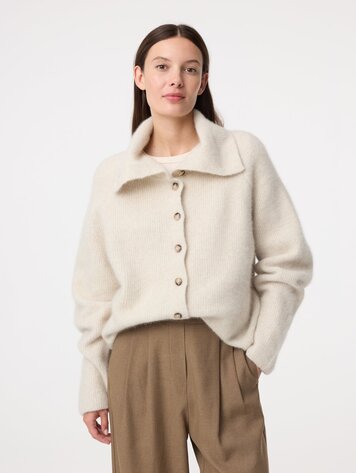 Knit-ted Milo cardigan greige