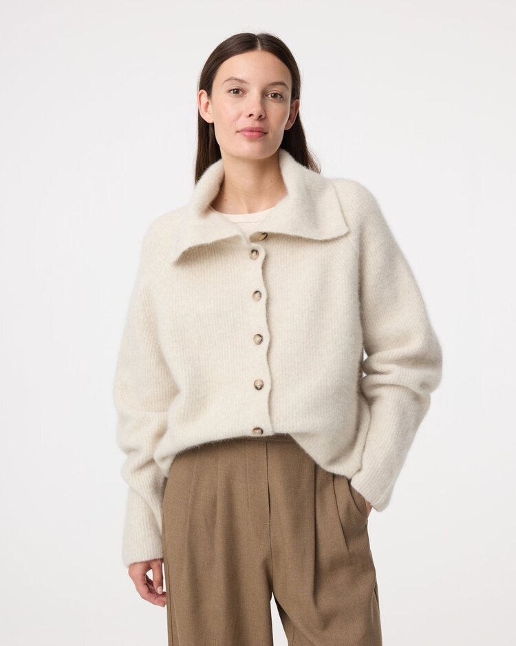 Knit-ted Milo cardigan greige Knit-ted