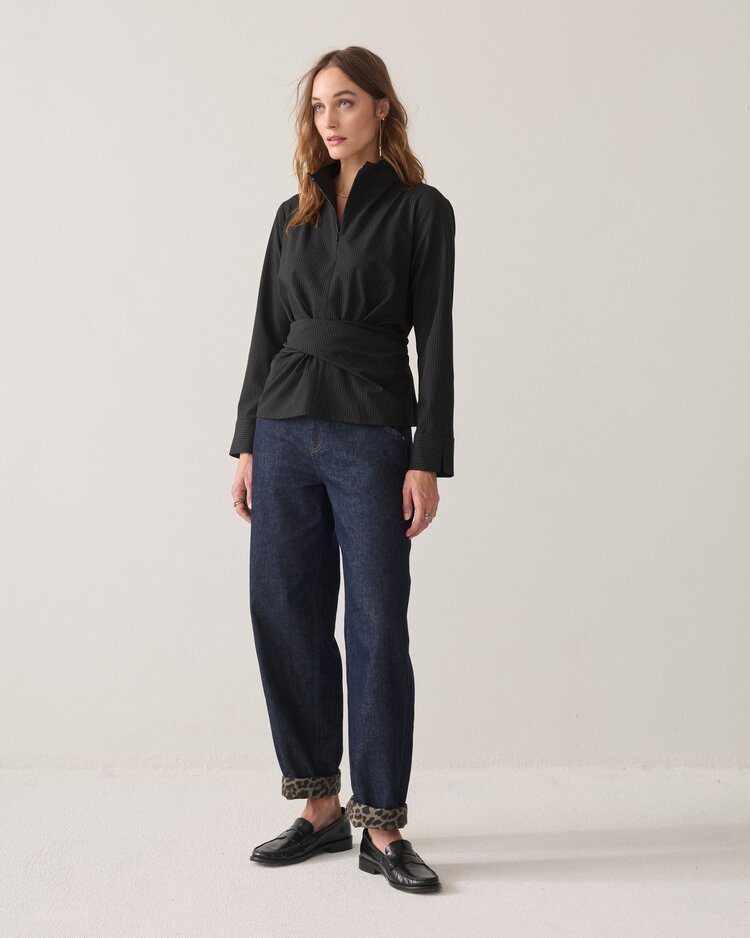 Summum Woman Top pinstripe black Summum Woman