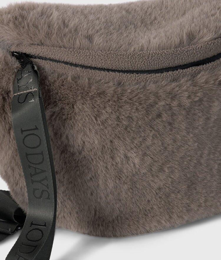 10DAYS Fluffy fanny pack portobello 10Days