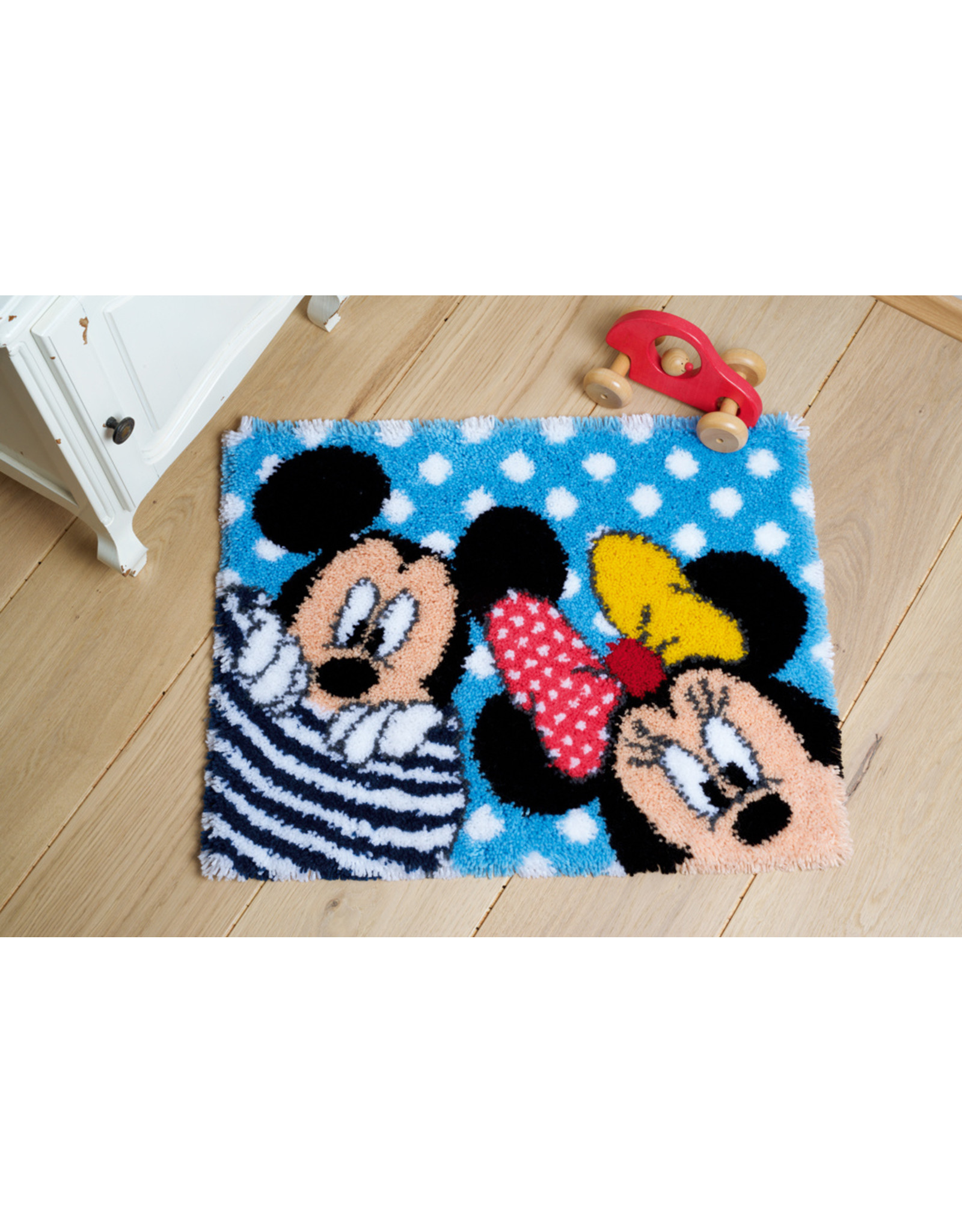 halsband straal Bekwaamheid Vervaco Knooppakket tapijt Minnie en Mickey Mouse - Guy's Naaicentrum