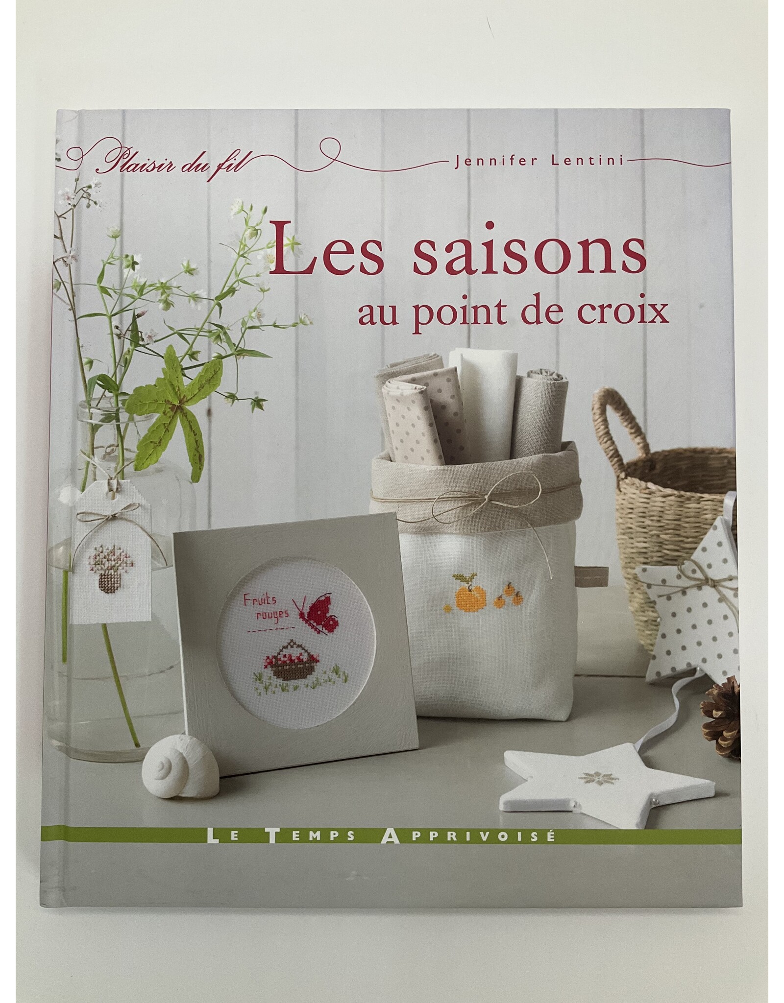 Les saisons au point de croix - J. Lentini