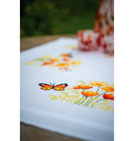 Vervaco Vervaco Borduurpakket tafelkleed Oranje bloemen en vlinders 80x80cm