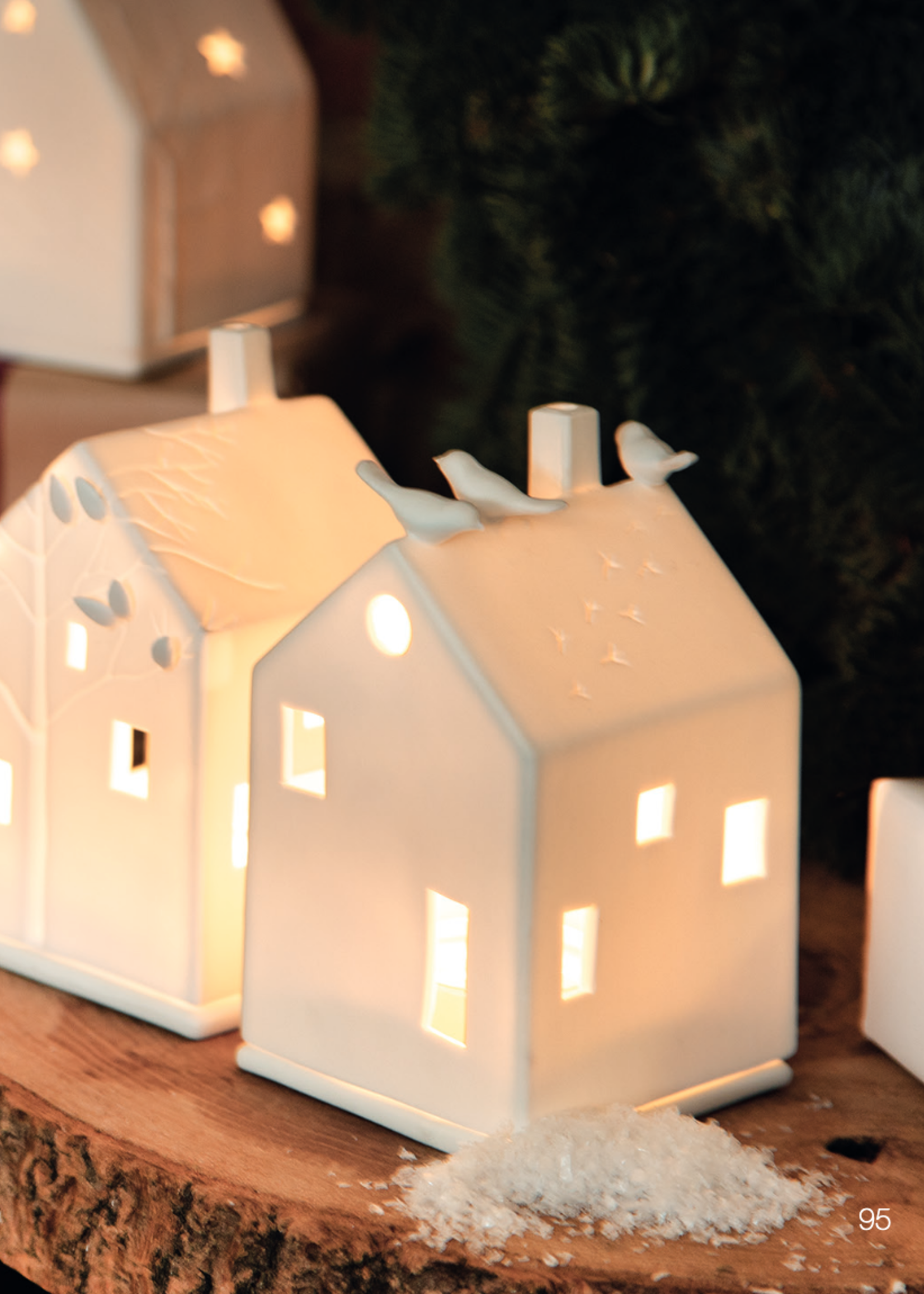 RÄDER DESIGN Stories RÄDER DESIGN - Light house Bird house