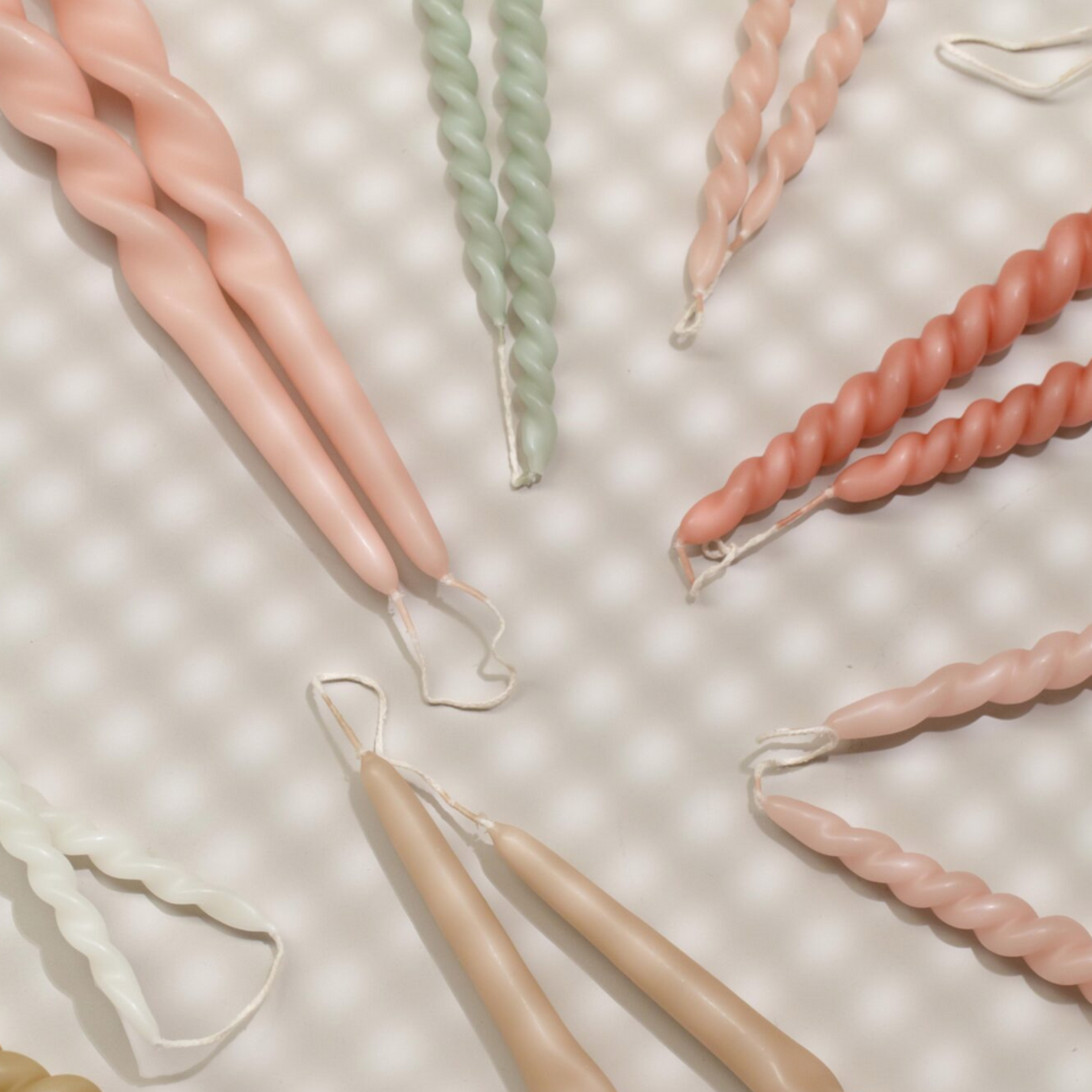 RUSTIK LYS RUSTIK LYS - Swirl kaars (diverse kleuren) prijs per 2