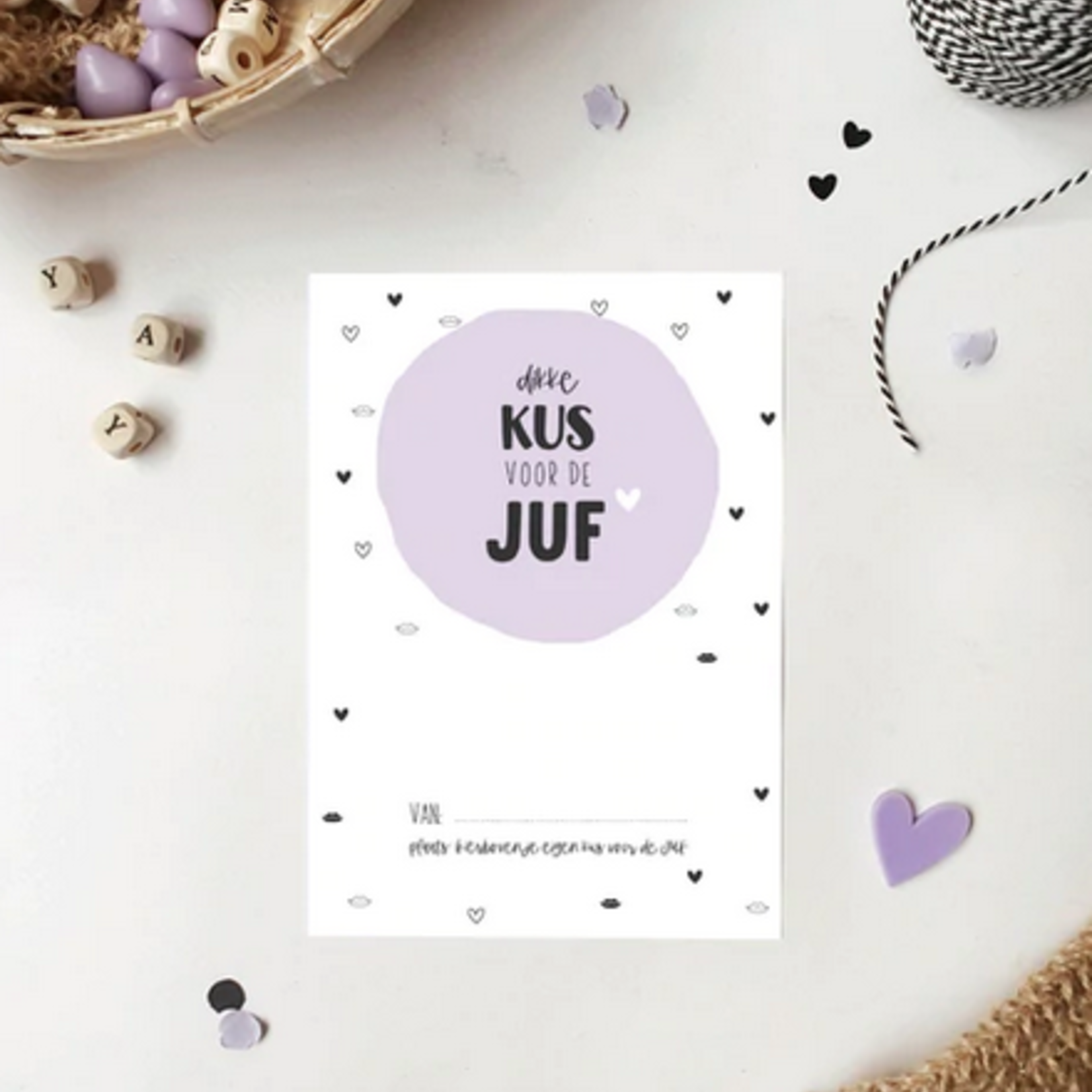 MIEKINVORM MIEKINVORM - Ansichtkaart dikke kus voor de juf