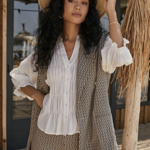 FLURESK FLURESK - Gilet sam zand/zwart maat 40