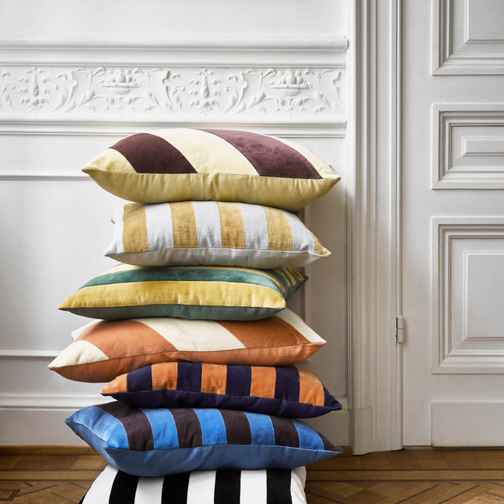 HKLIVING HKLIVING - Kussen fluweel gestreept peach/cream 40x60cm TKU2083