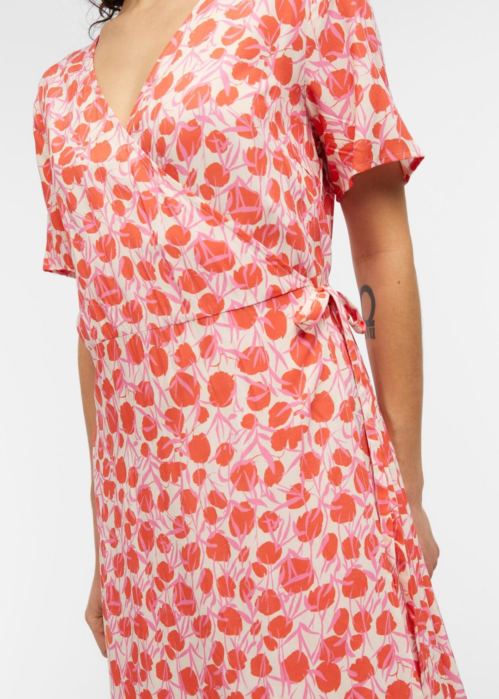 OBJECT OBJECT - Jurk Ema Elise long sandshell hot coral MAAT 34